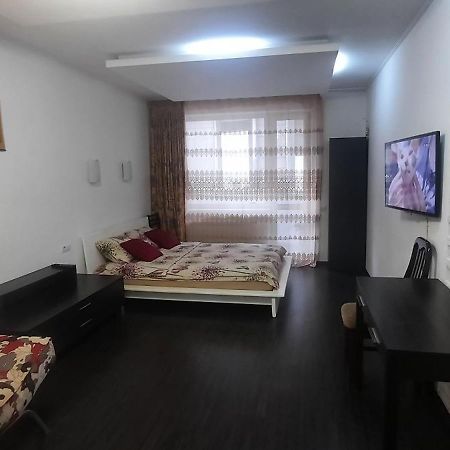 Шикарная 2К Квартира Центральный Парк Университет 70М Irpin Buitenkant foto