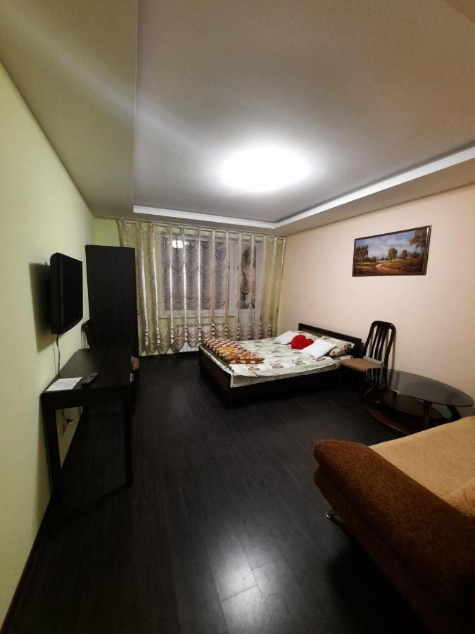 Шикарная 2К Квартира Центральный Парк Университет 70М Irpin Buitenkant foto